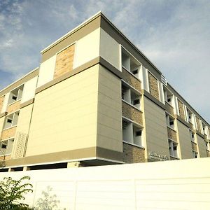 P Park Residence Suvarnabhumi